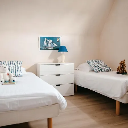 Belle Maison Pour 8 Sur La De Kervenni *